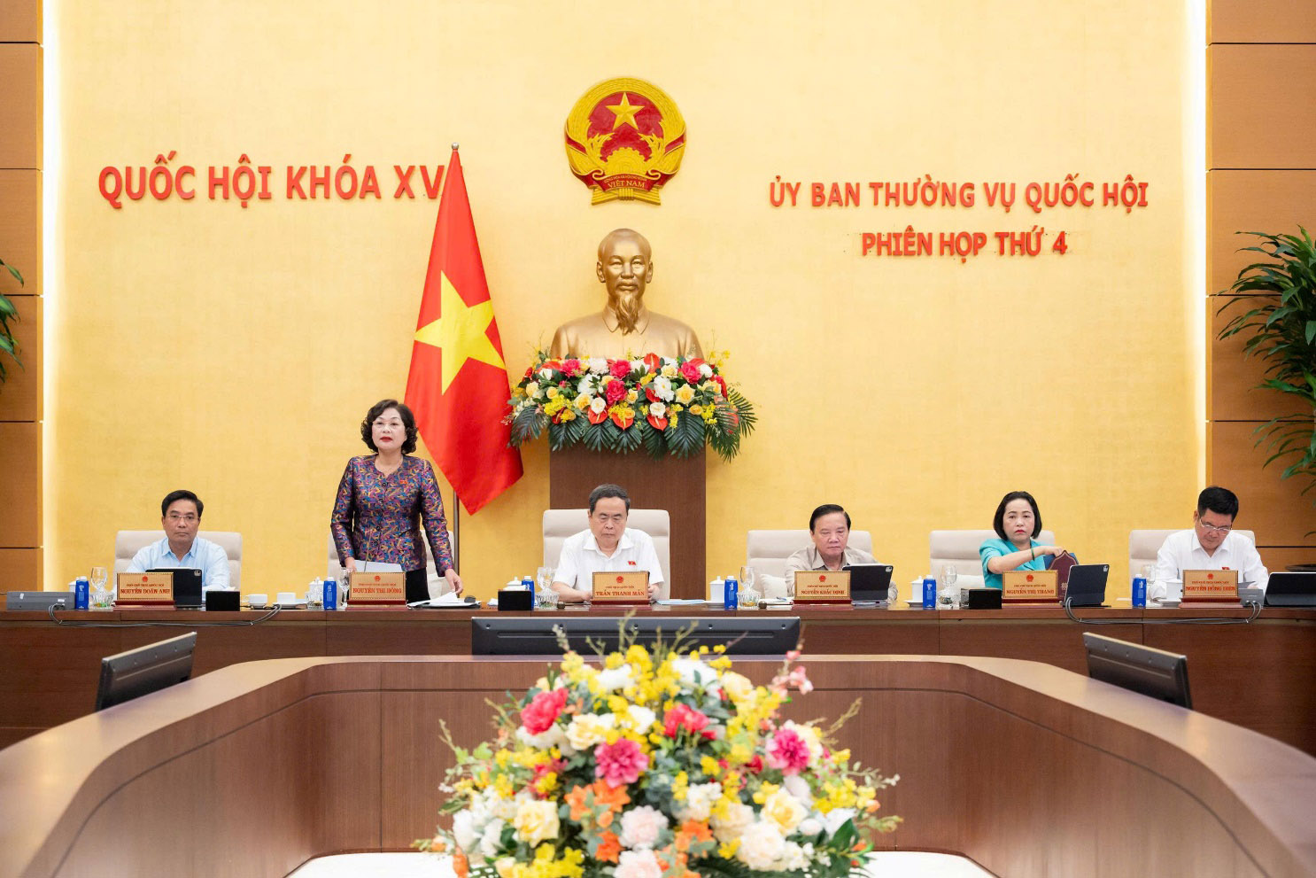 Chủ tịch Quốc hội Trần Thanh Mẫn và các Phó Chủ tịch Quốc hội tại Phiên họp (ảnh: quochoi.vn)