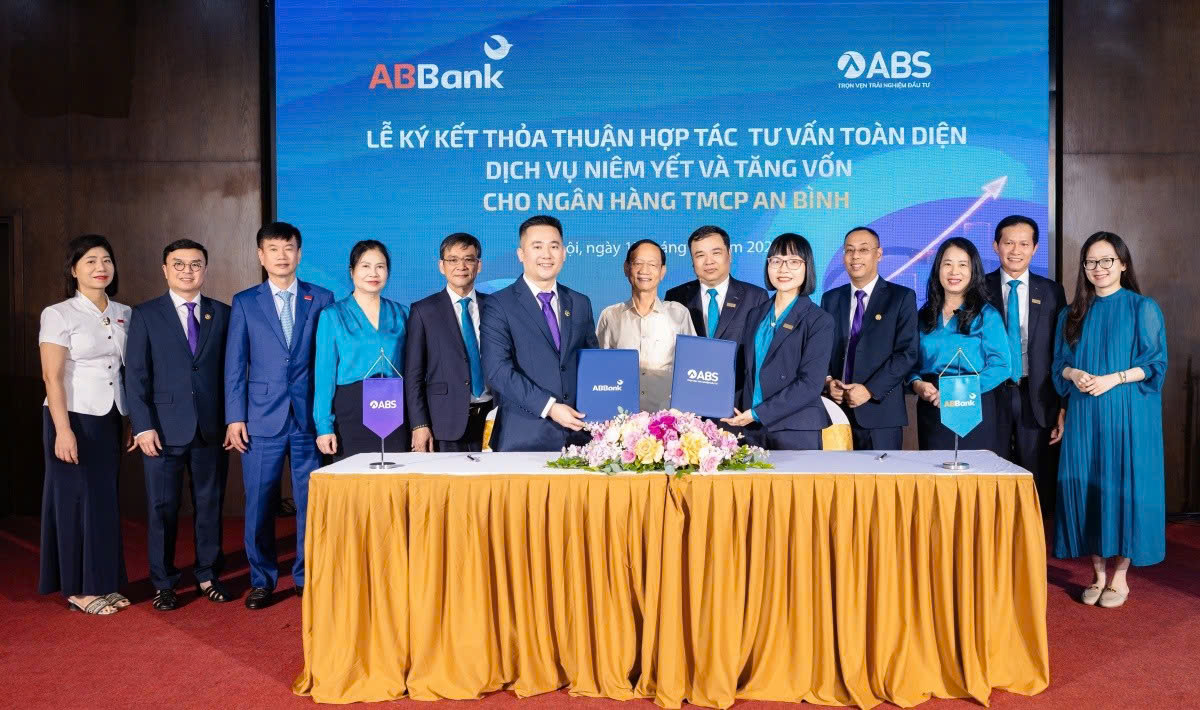 ABBank và ABS ký hợp tác tư vấn dịch vụ niêm yết và tăng vốn điều lệ