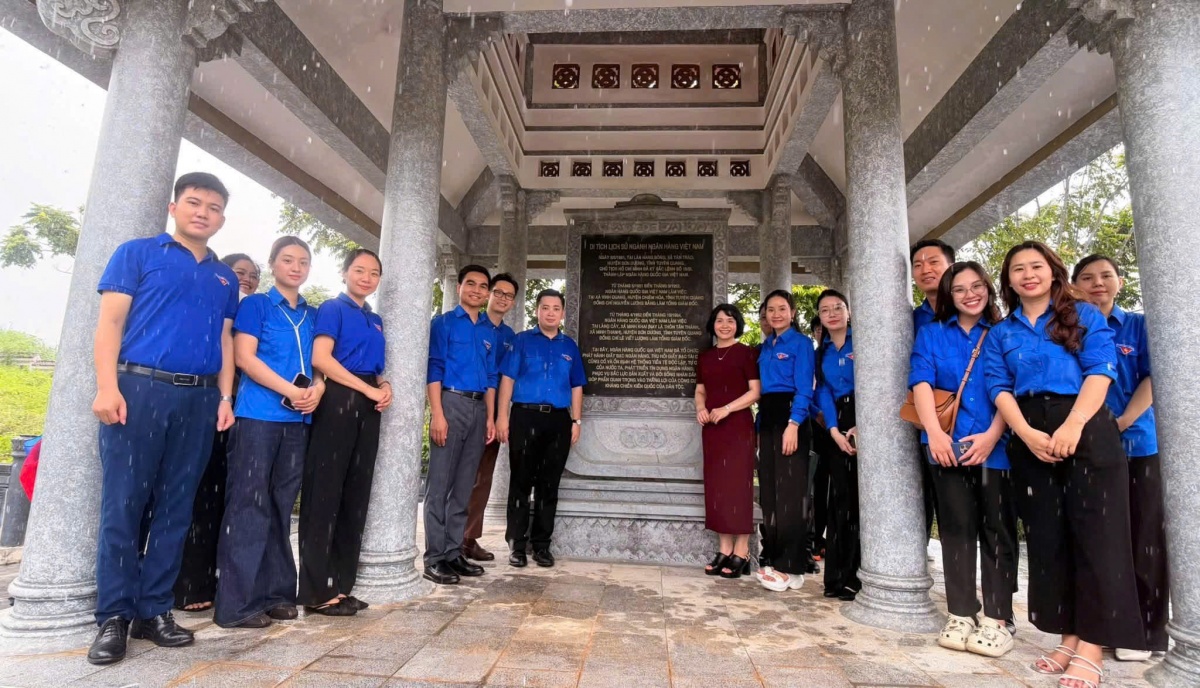 Hành trình bắt đầu từ Khu di tích lịch sử ngành Ngân hàng tại xã Minh Thanh
