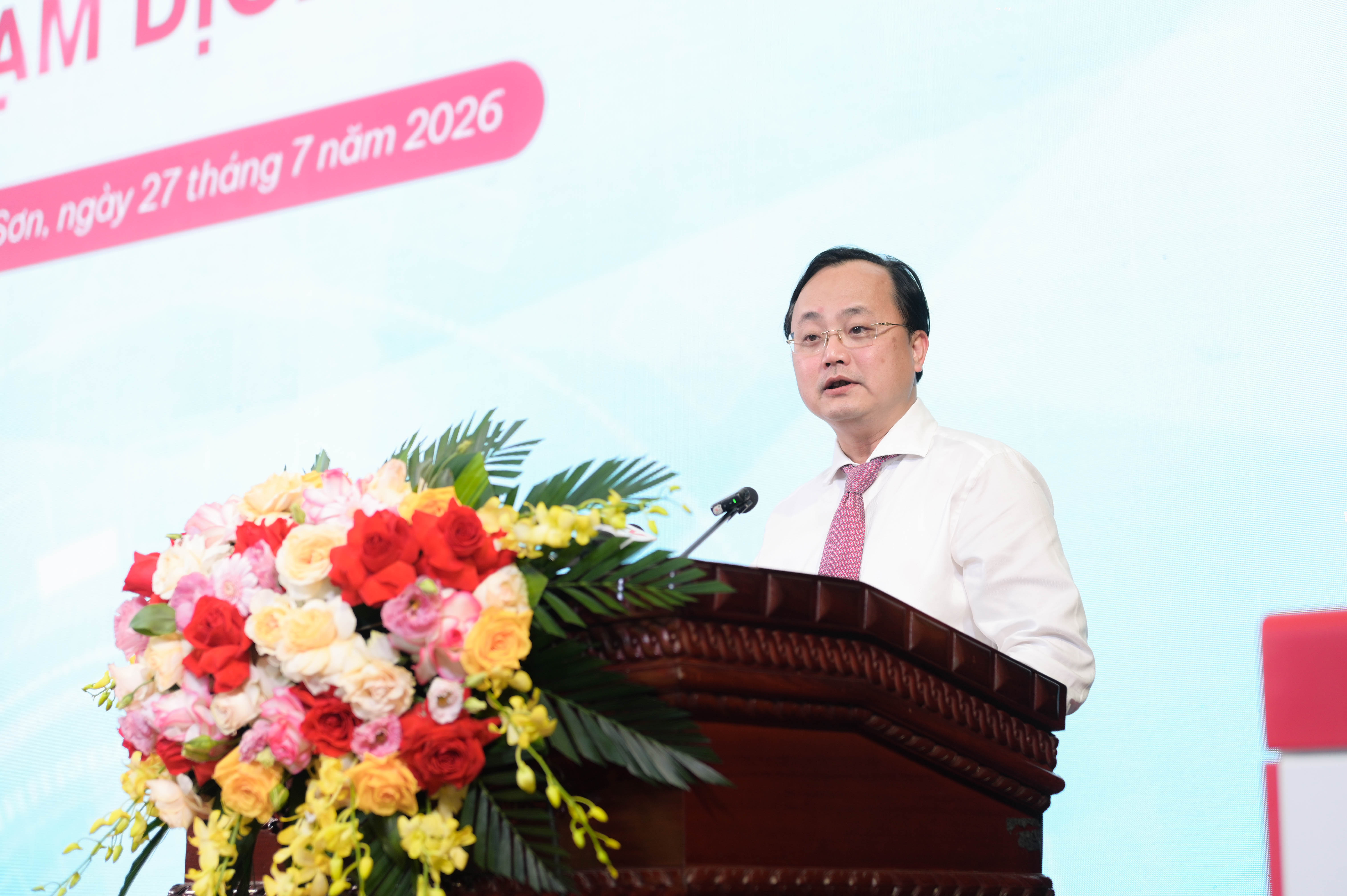 Đồng chí Tô Huy Vũ - Bí thư Đảng ủy, Chủ tịch HĐTV Agribank phát biểu tại buổi lễ