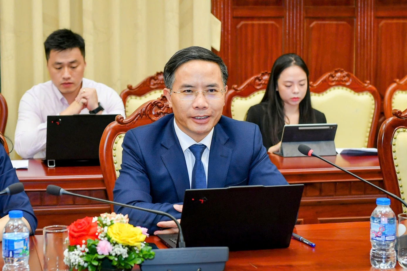 Thống đốc Phạm Đức Ấn phát biểu tại buổi làm việc