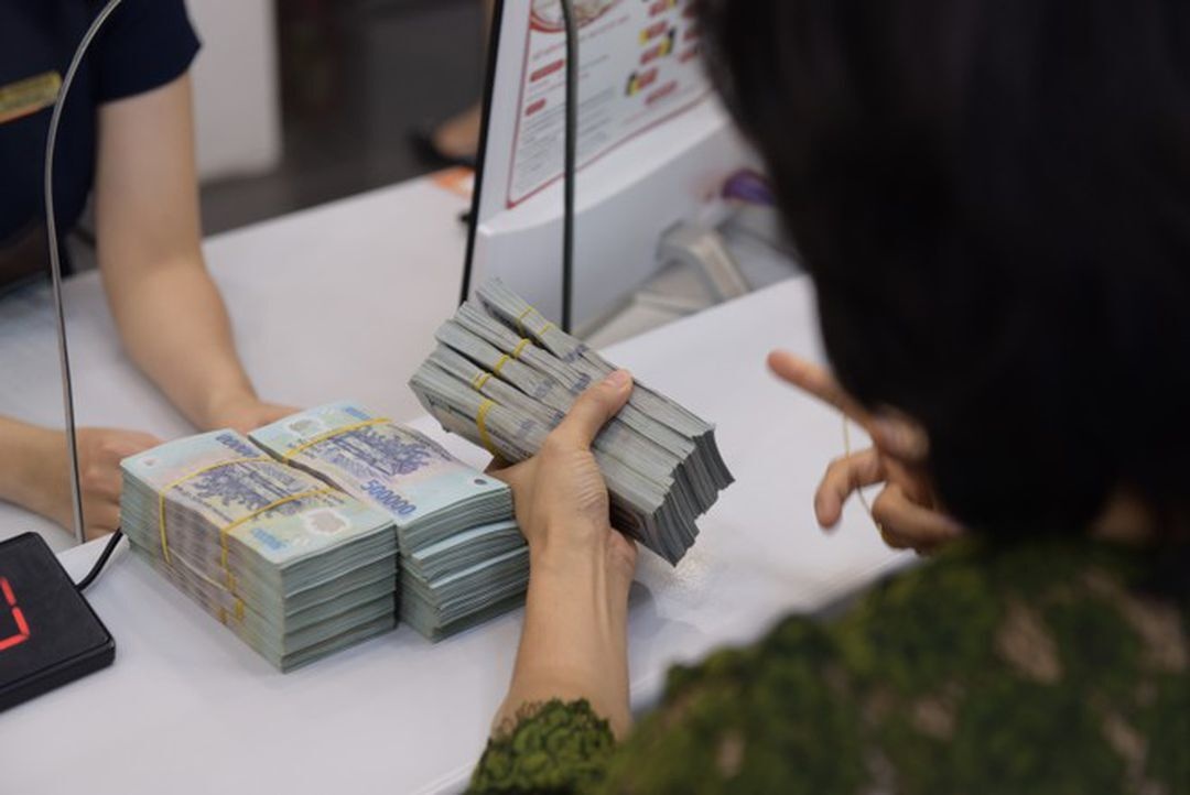 Người dân vẫn ưu tiên gửi tiết kiệm