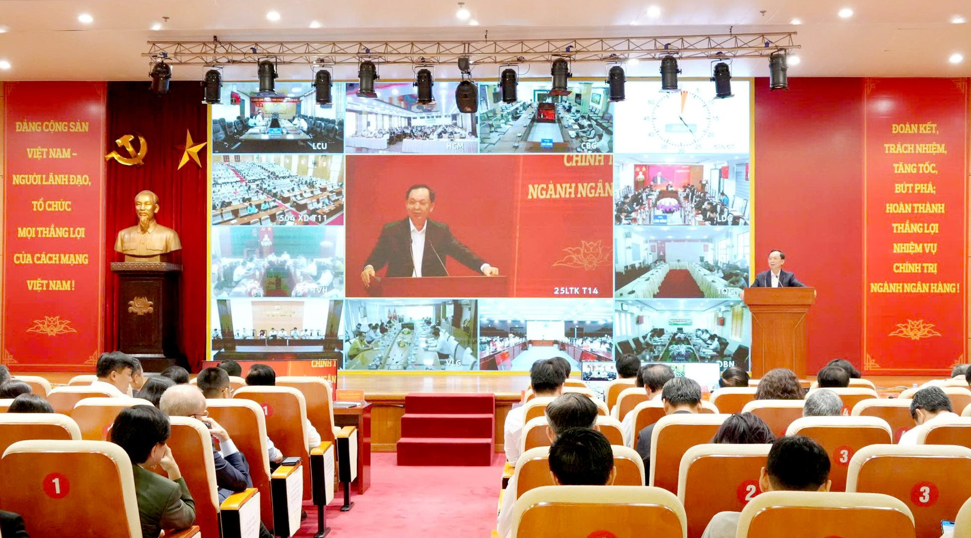 Quang cảnh hội nghị