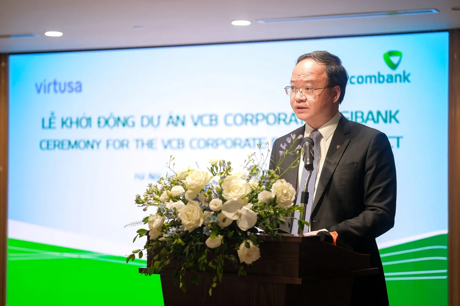 Ông Lê Quang Vinh - Tổng Giám đốc Vietcombank kiêm Trưởng Ban triển khai Dự án phát biểu chỉ đạo