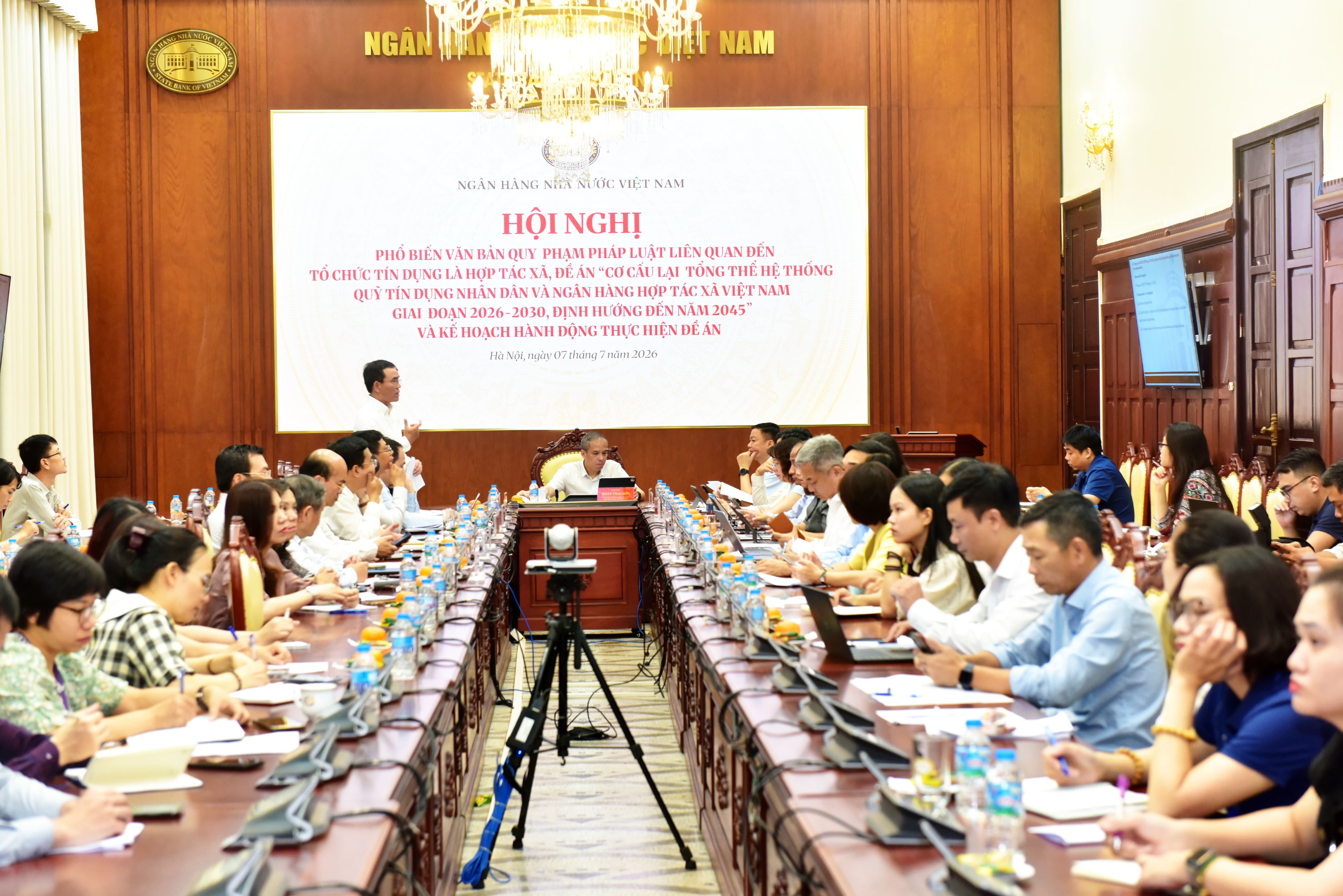 Ngân hàng Nhà nước phổ biến văn bản pháp luật đối với tổ chức tín dụng là hợp tác xã, triển khai Đề án cơ cấu lại hệ thống quỹ tín dụng nhân dân và Ngân hàng Hợp tác xã Việt Nam