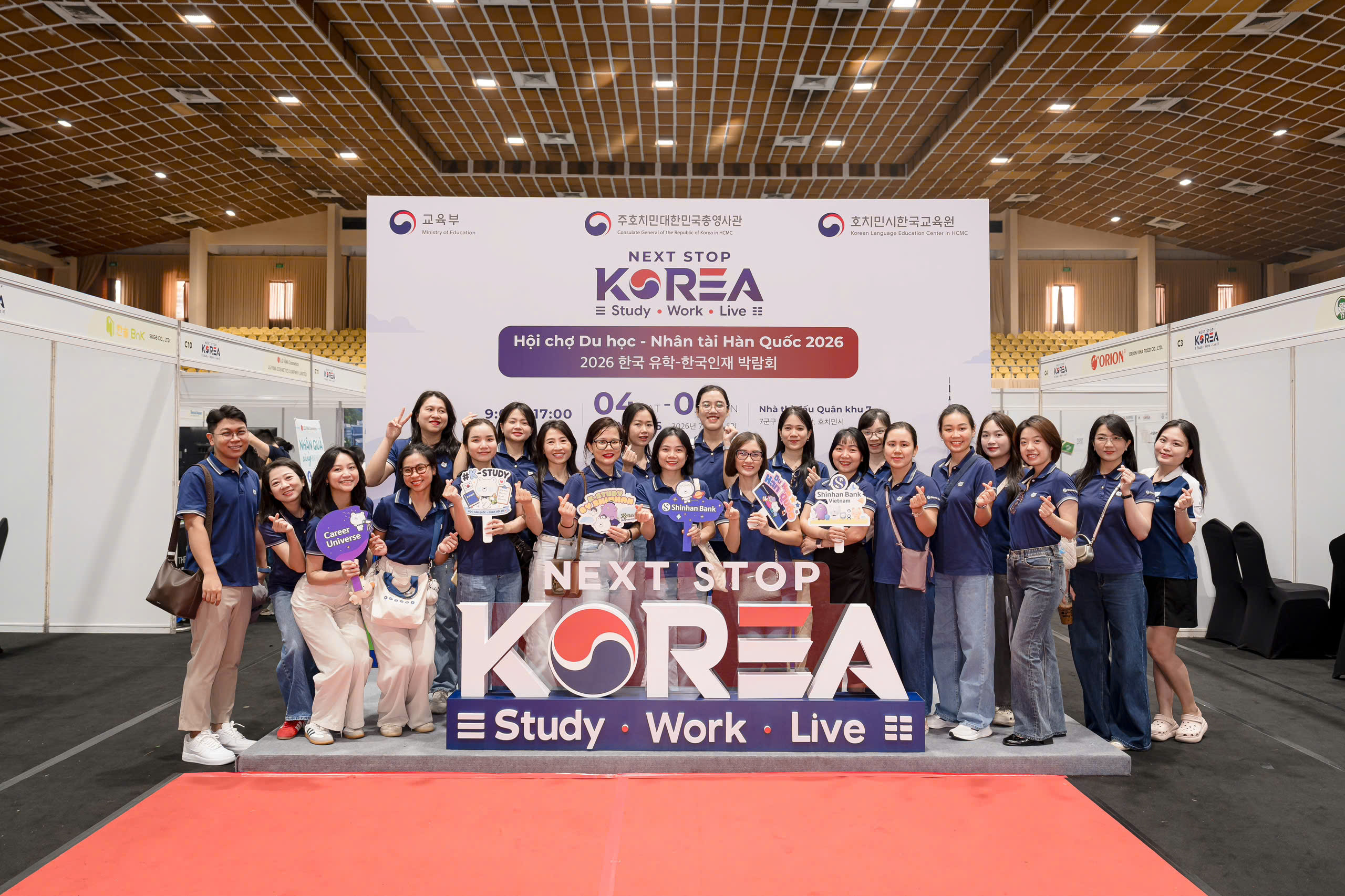 Ngân hàng Shinhan giới thiệu giải pháp tài chính K-Study và cơ hội nghề nghiệp tại Hội chợ Du học – Nhân tài Hàn Quốc năm 2026