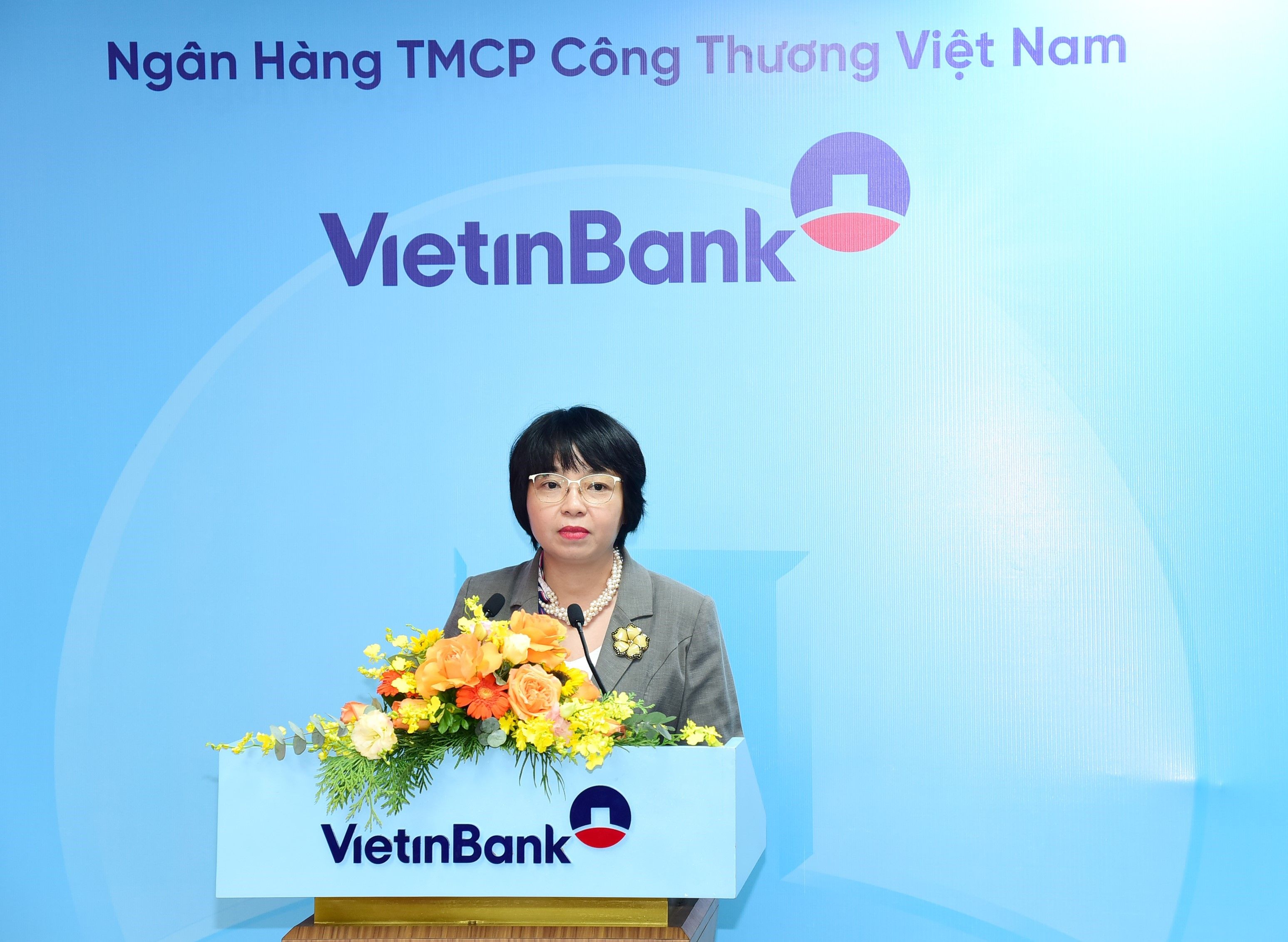 Ảnh: Đồng chí Lê Thị Mai Hương, Phó Bí thư chuyên trách Đảng ủy NHNN phát biểu chỉ đạo Hội nghị