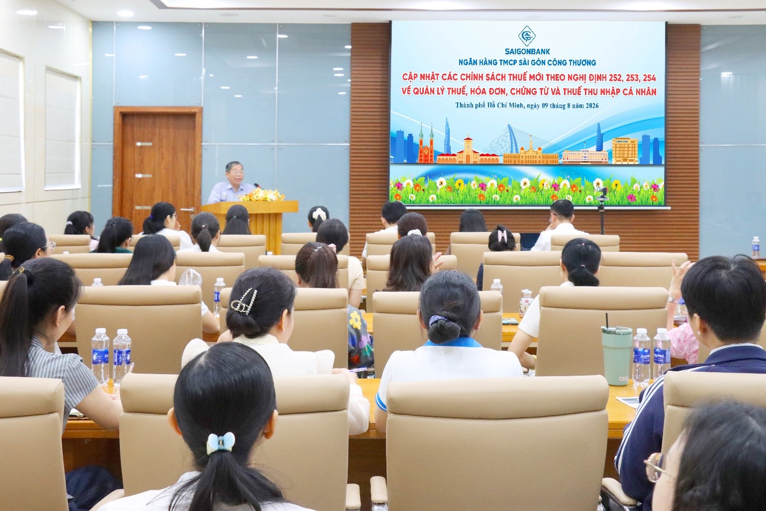 SAIGONBANK tổ chức tập huấn cập nhật chính sách thuế mới trên toàn hệ thống