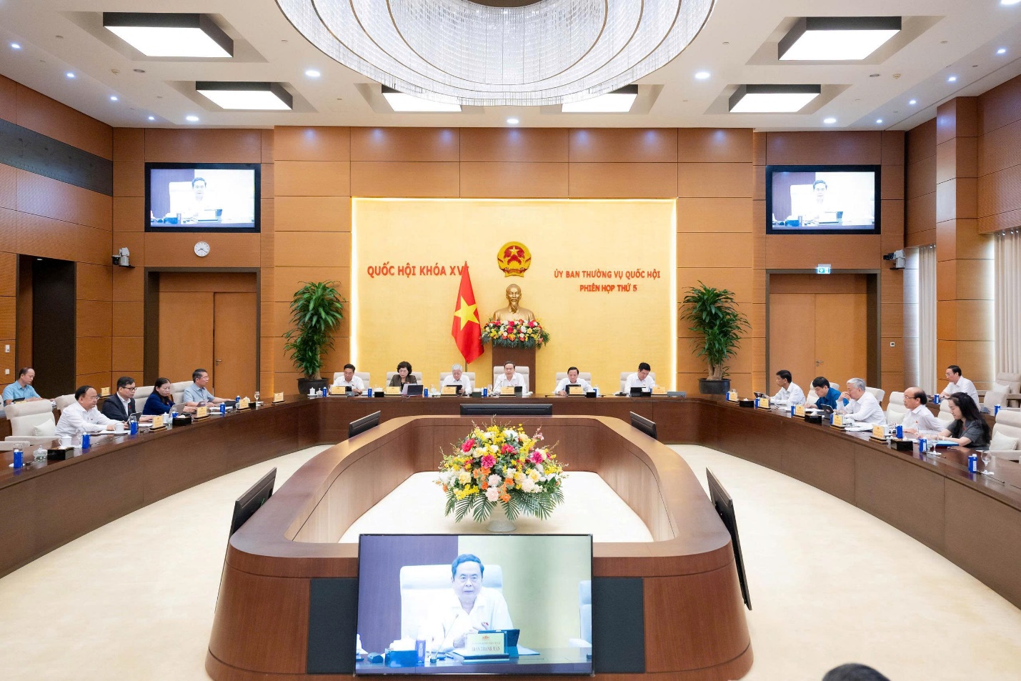 Quang cảnh phiên họp (Ảnh: CTTĐT QH)