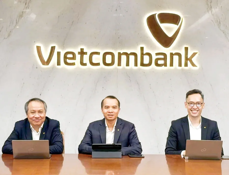 Đại diện Vietcombank trao đổi trực tuyến với các nhà đầu tư về kết quả hoạt động kinh doanh Quý II năm 2026