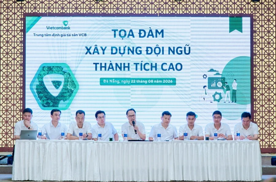 Tọa đàm “Xây dựng đội ngũ thành tích cao”