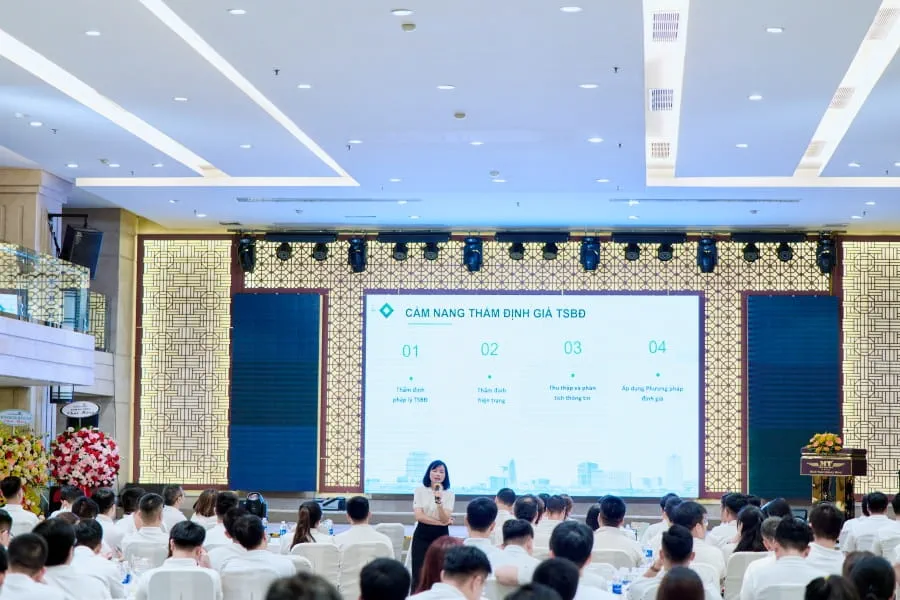Vietcombank tổ chức thành công hội thảo tập huấn nghiệp vụ thẩm định giá tài sản bảo đảm năm 2026