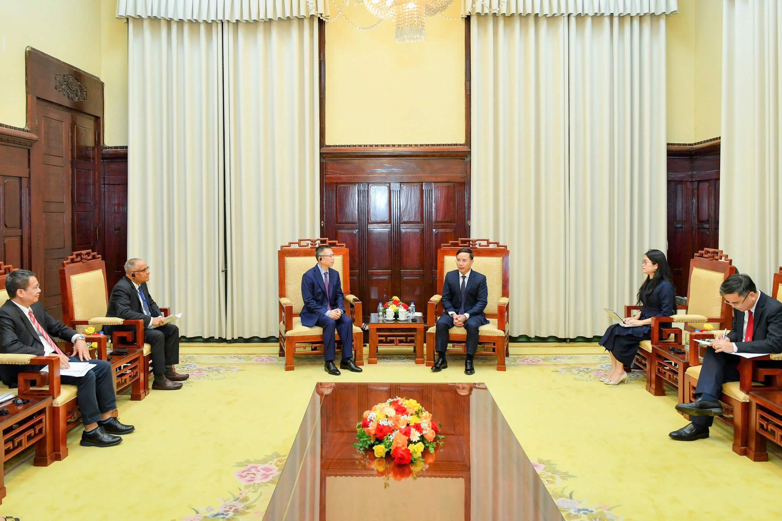Quang cảnh buổi tiếp