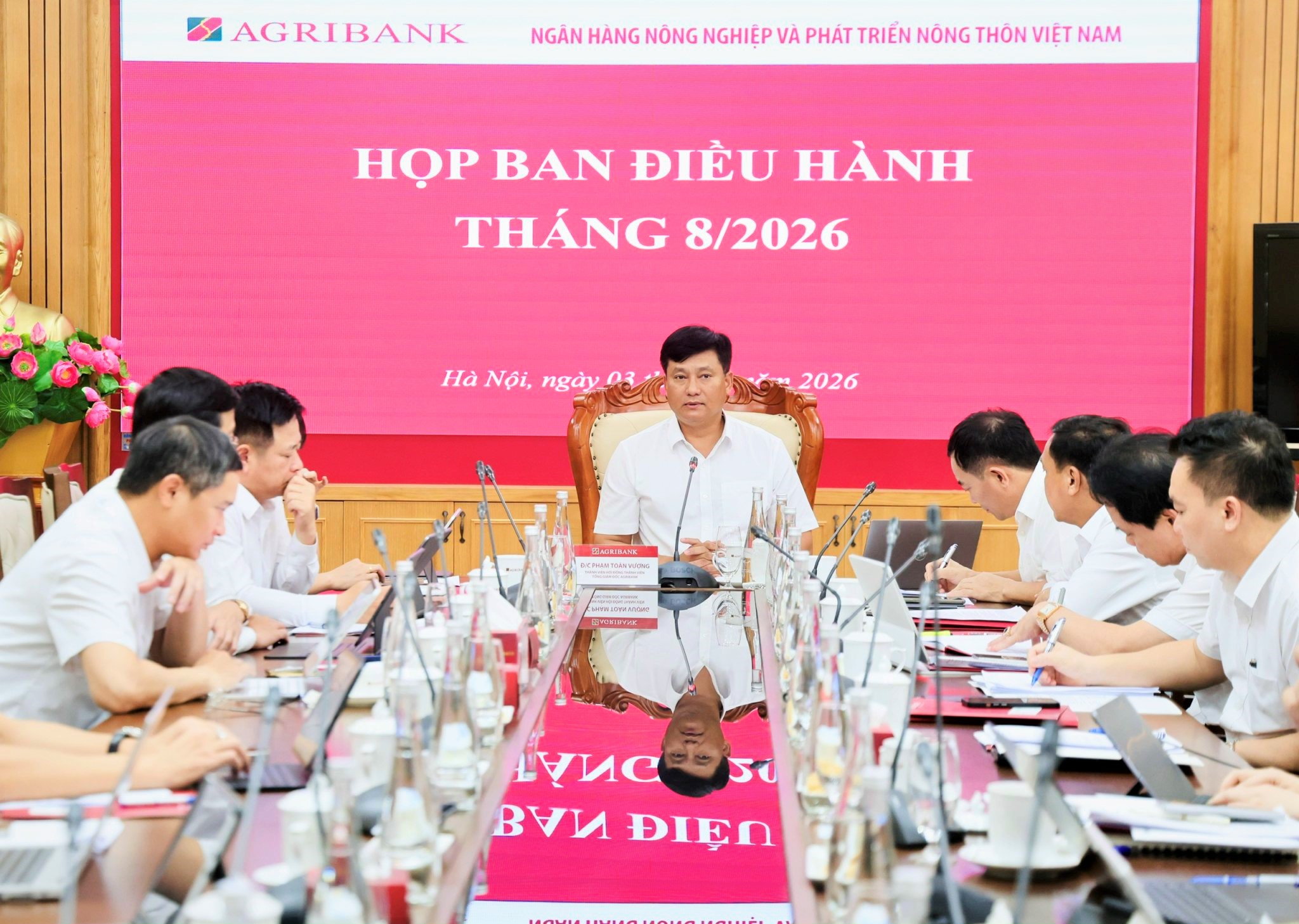 Đ/c Phạm Toàn Vượng, Phó Bí thư Đảng ủy, Thành viên HĐTV, Tổng Giám đốc Agribank phát biểu khai mạc Hội nghị