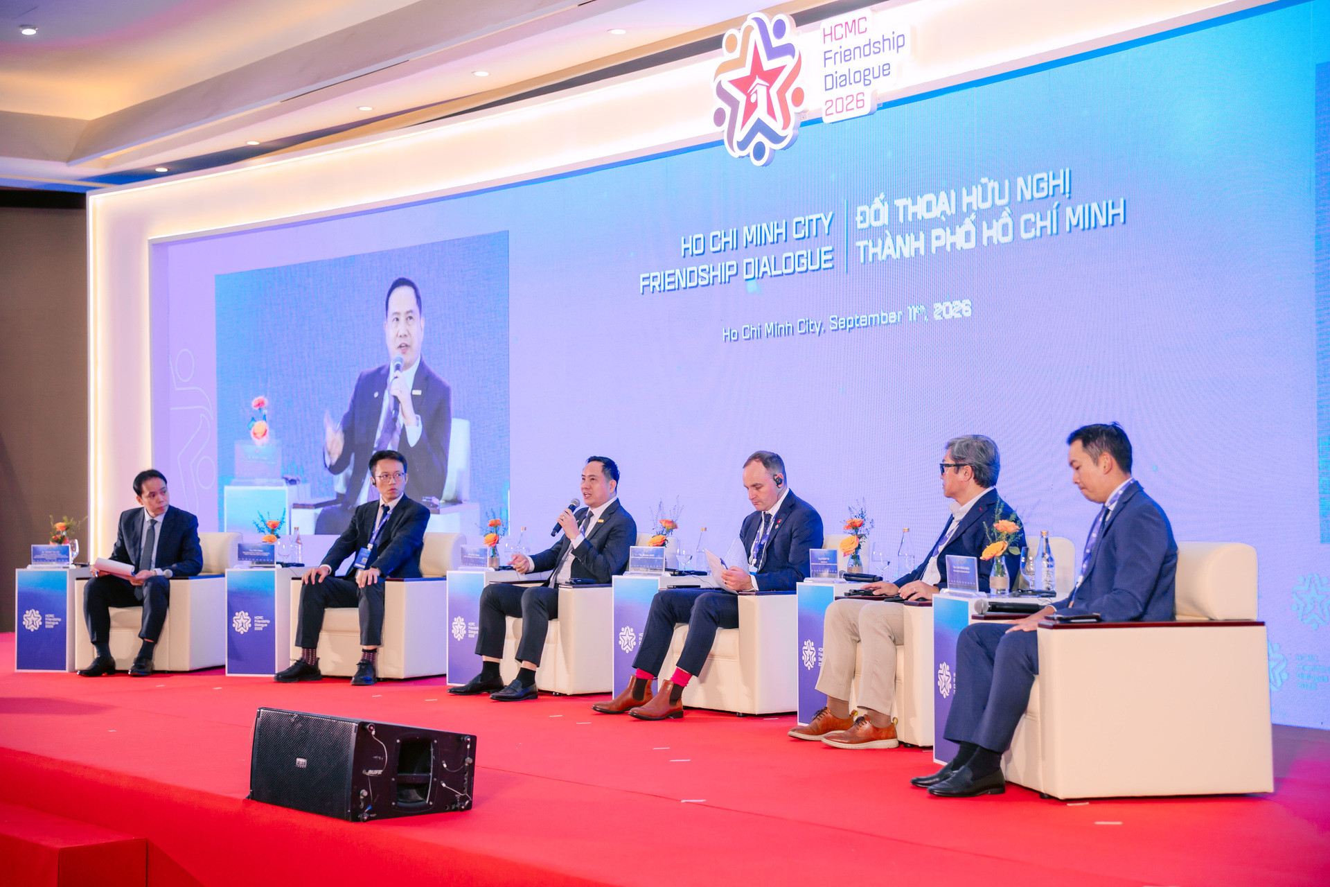 Ông Hà Huy Cường – Phó Tổng giám đốc Nam A Bank tham gia Phiên thảo luận chính của sự kiện.