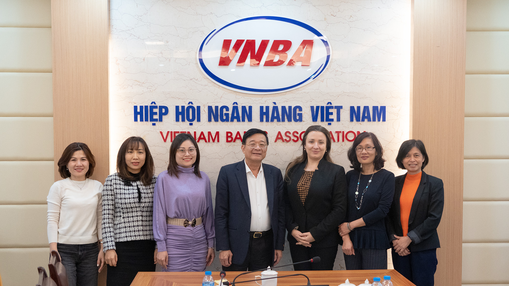 Chup anh luu niem IFC 15022023 2M
