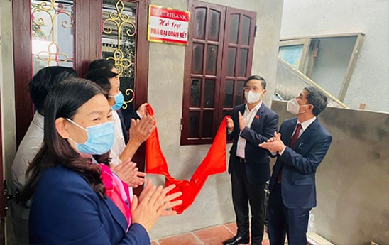 Agribank nỗ lực chung tay vì cộng đồng - Không để ai bỏ lại phía sau