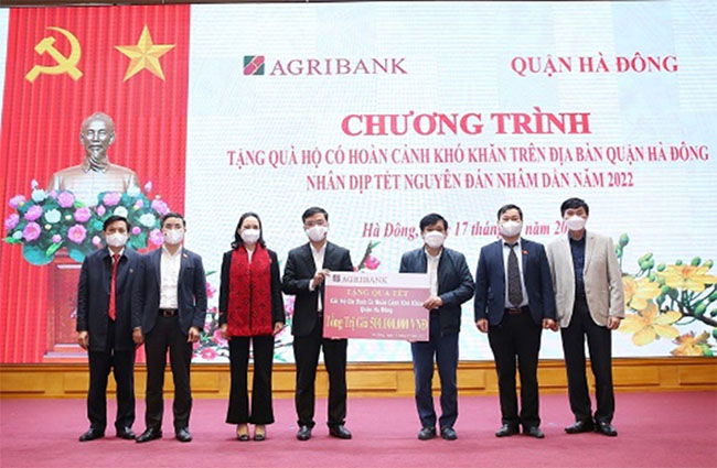 Agribank no luc chung tay vi cong dong Khong de ai bo lai phia sau 2