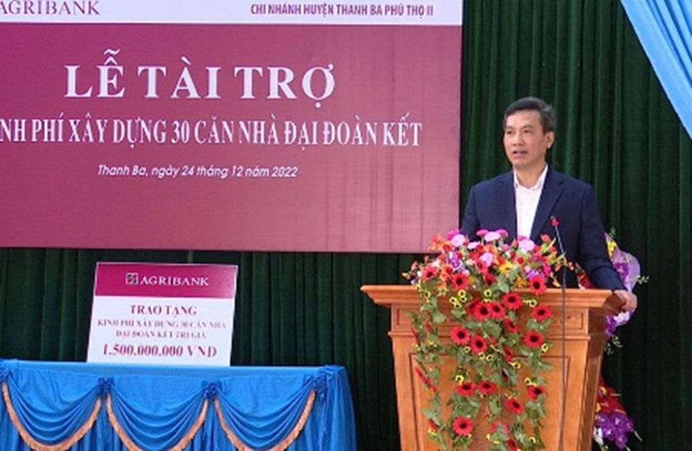 Agribank tai tro xay dung 30 can nha Dai Doan ket 2