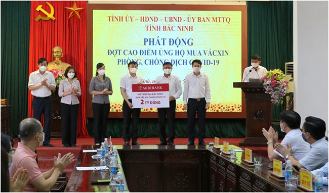 Agribank ung ho 116 ty dong cho cong tac phong chong dich COVID 3