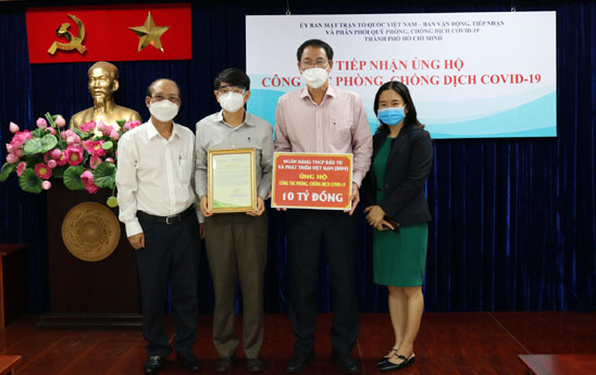 BIDV ủng hộ 10 tỷ đồng phòng, chống dịch COVID-19 tại TP. Hồ Chí Minh