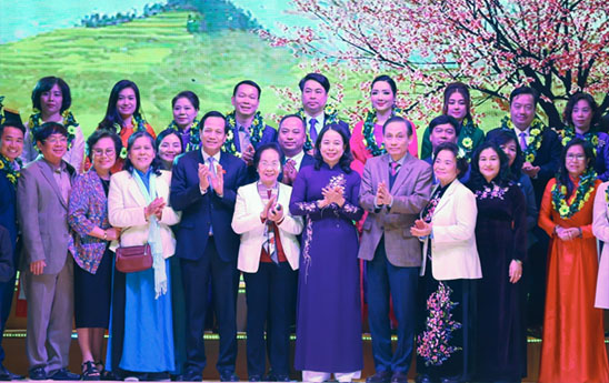 HDBank thuc hien chuoi chuong trinh Tet am tinh thuong 1