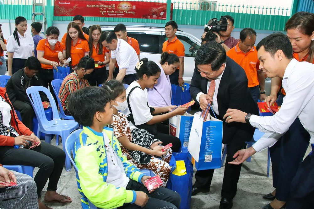 Sacombank va hanh trinh 20 nam ket noi cong dong 3
