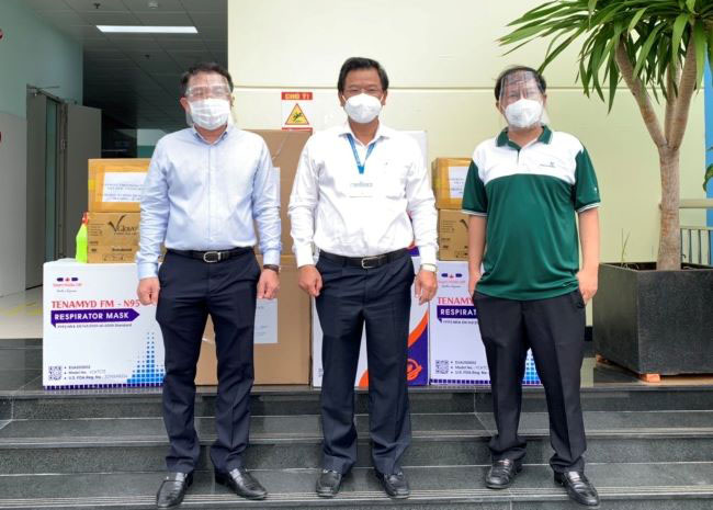 Vietcombank Tan Dinh tiep suc cung cac benh vien 3
