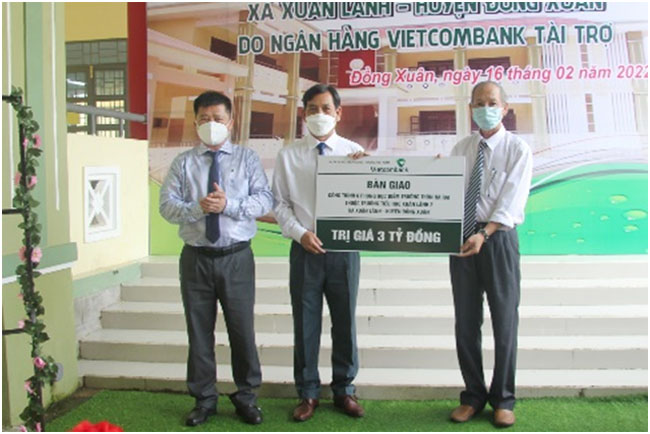 Vietcombank tai tro 3 ty dong xay dung 6 phong hoc Truong tieu hoc Xuan Lanh 2