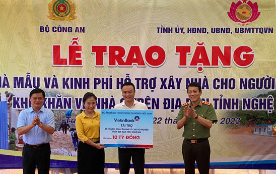VietinBank tai tro xay dung 200 can nha o cho ho ngheo tai Nghe An