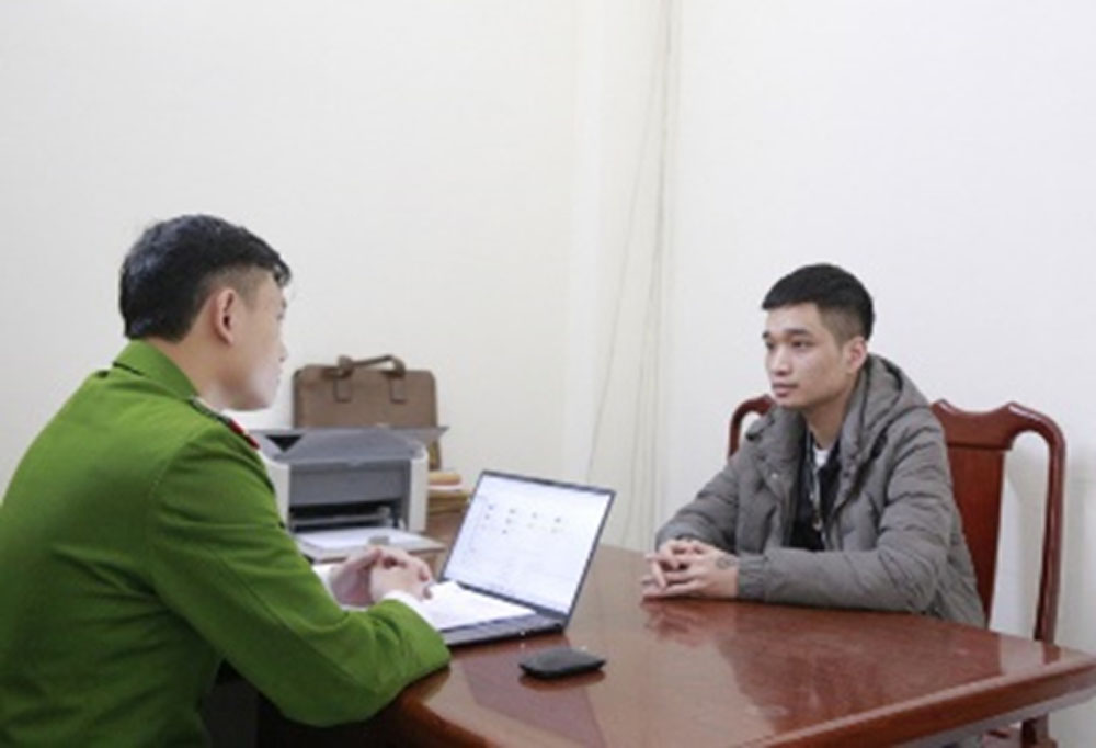 Pha duong day gia danh nhan vien ngan hang lua dao 3