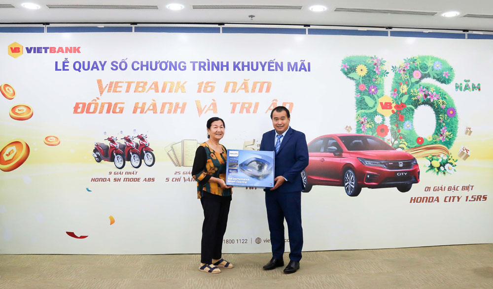 Vietbank da tim ra 100 chu nhan cac giai thuong 2