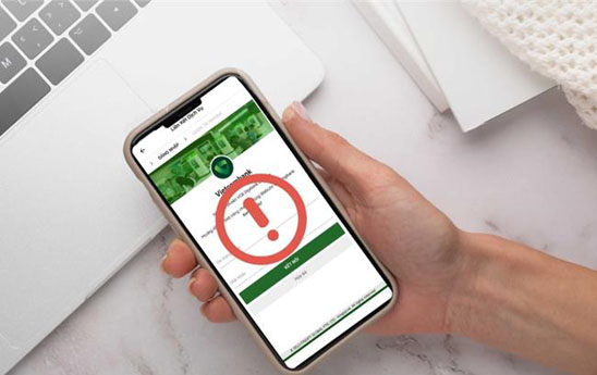 Vietcombank cảnh báo rủi ro khi khách hàng chia sẻ thông tin đăng nhập dịch vụ ngân hàng số với bên thứ ba