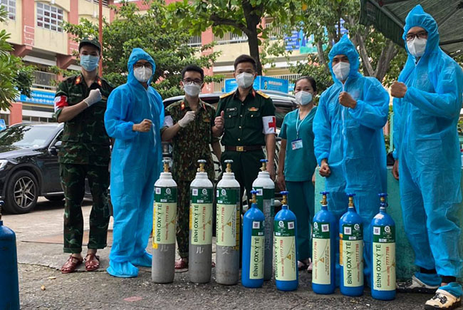 ASC cau noi tiep nhan ung ho binh Oxy 2