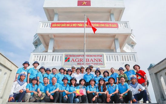 Agribank ung ho Xanh hoa Truong Sa