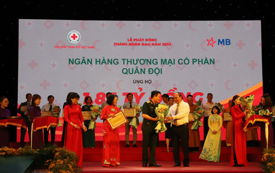 MB thúc đẩy 10 triệu khách hàng cùng hành động vì Tháng Nhân đạo