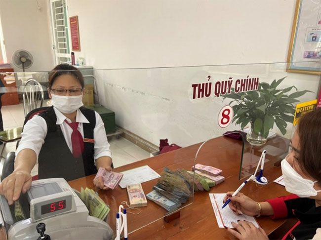 Nam 2021 Agribank tra lai tien thua cho khach hang 3