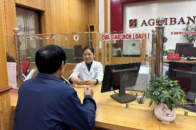 Phu nu Agribank to tham them hinh anh phu nu Viet Nam 2