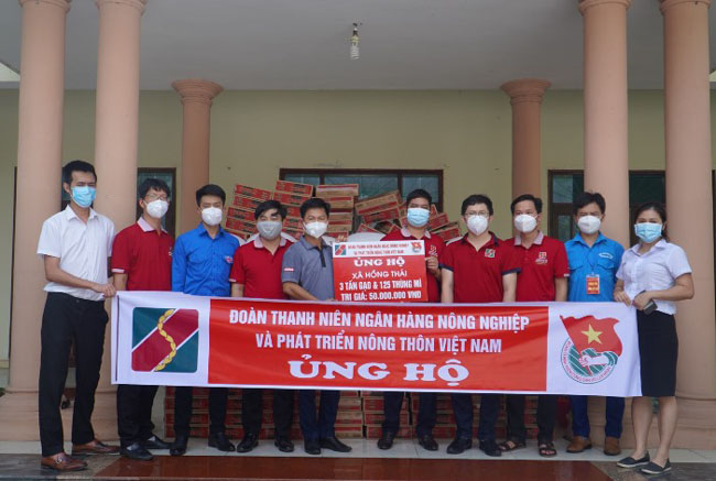 Tuoi tre Agribank gop suc phong chong dich 3