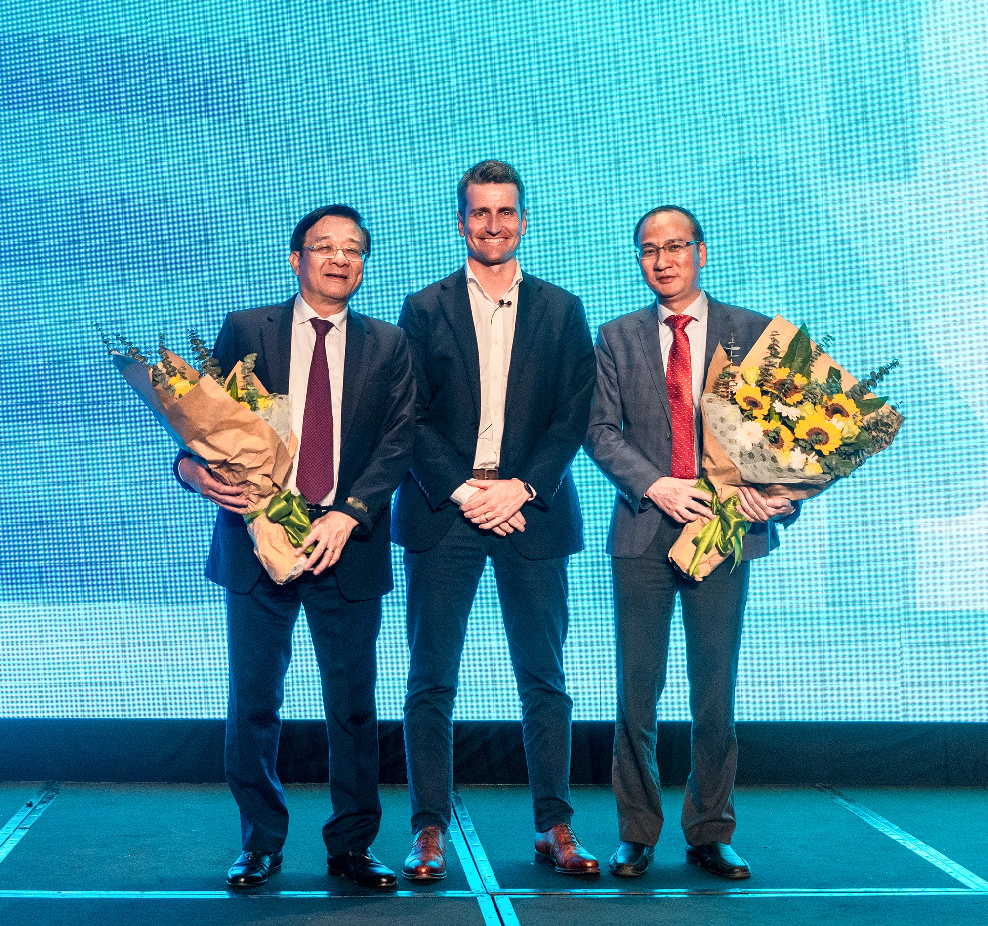 AWS tang hoa TTK 060423