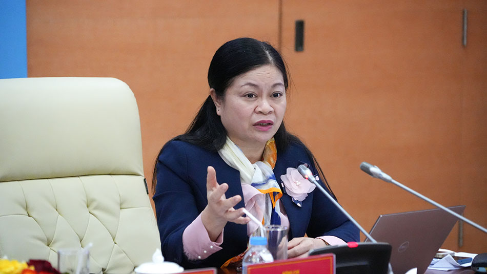 Bà Thịnh 090223