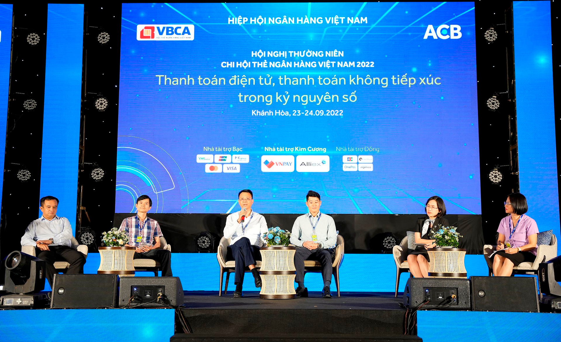 Chi hoi the toan canh 2