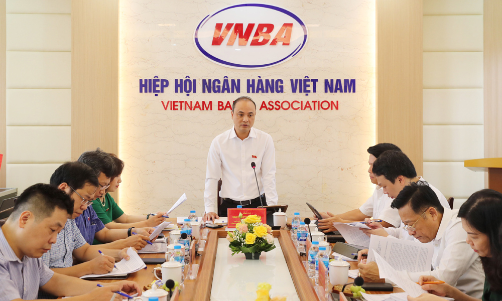Hop UBCN Tran PhuongTuan