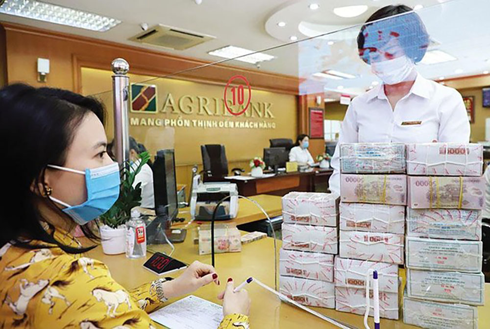 Nen xem xet phan bo chi tieu tin dung ngay tu dau nam