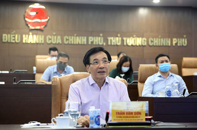 Thu hep khoang cach giua Chinh phu voi doanh nghiep 2