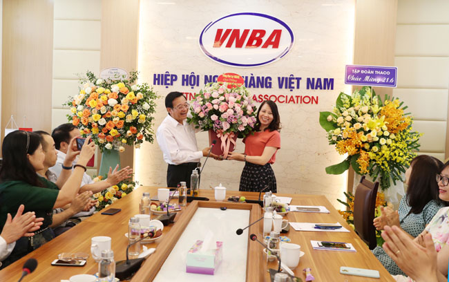Tong Thu ky chuc mung Ngay Bao chi cach mang Viet Nam 2