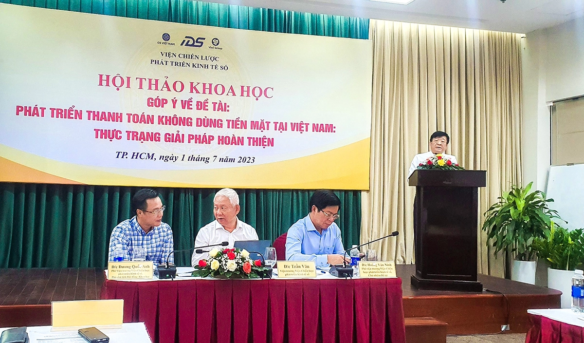 co hoi thach thuc trong chuyen doi so cua he thong ngan hang gop phan day nhanh tien trinh thanh toan khong dung tien mat