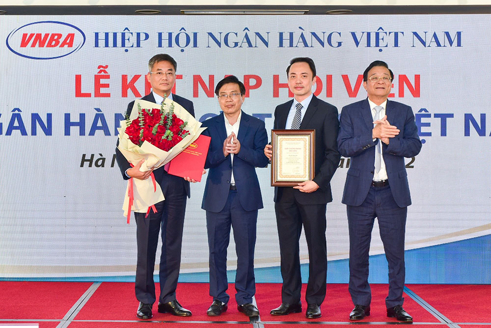 hiep hoi ngan hang viet nam ket nap hoi vien co op bank