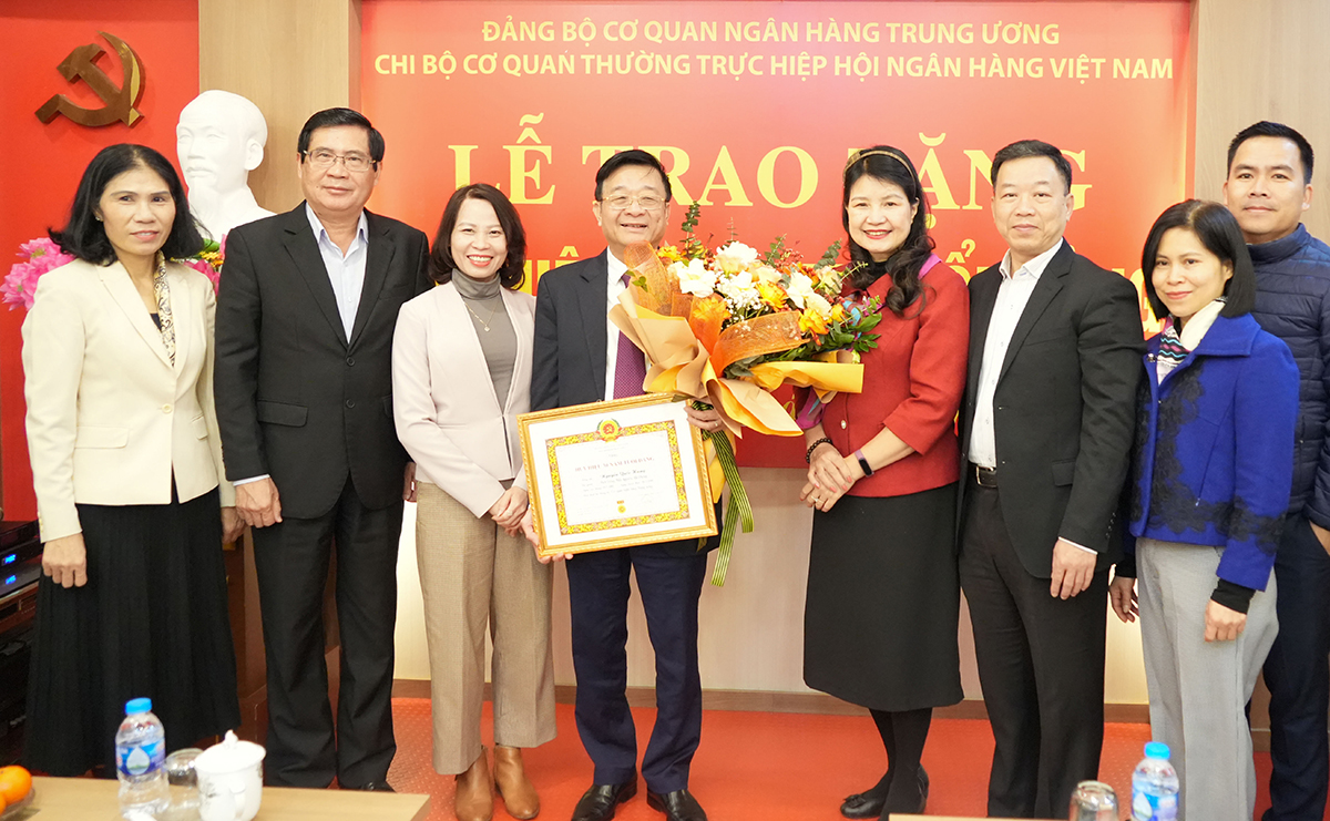 lanh dao ban