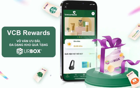 Vietcombank ra mat qua tang UrBox